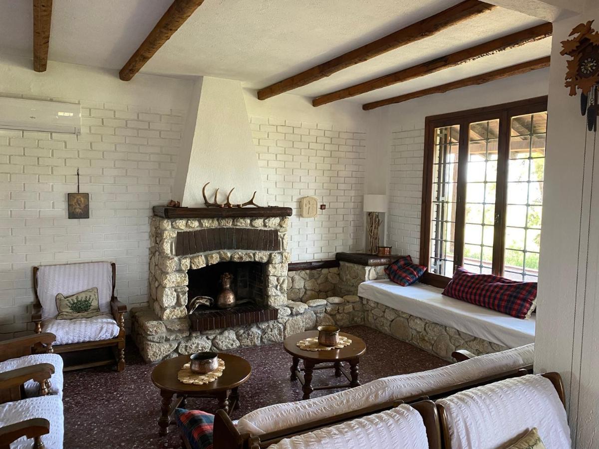 Wild Oaks Cottage กริโอปียี ภายนอก รูปภาพ